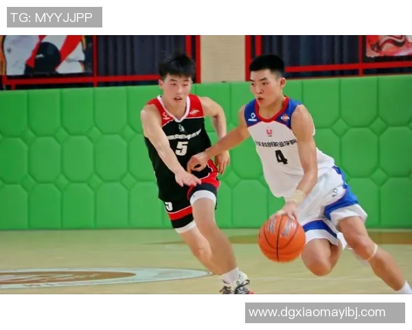 重庆篮球队与武汉篮球队赛后技术分析与战术总结